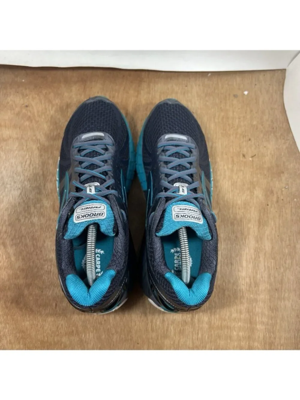 Brooks Ariel 16 Women Size 11.5 Blue Grey Walking Shoes